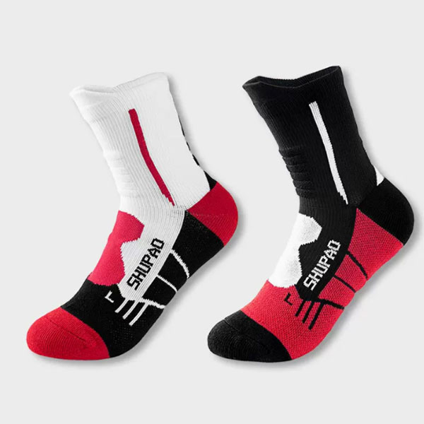 Apa perbedaan antara kaus kaki basket dan kaus kaki sepak bola?